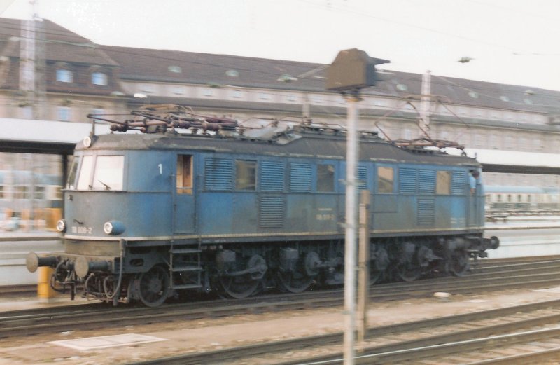 AC13 - 04-06-83 - Muenchen Hbf.jpg