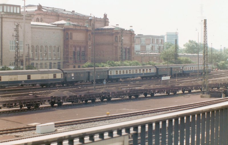 AC36 - 08-06-83 - Hamburg Hbf.jpg