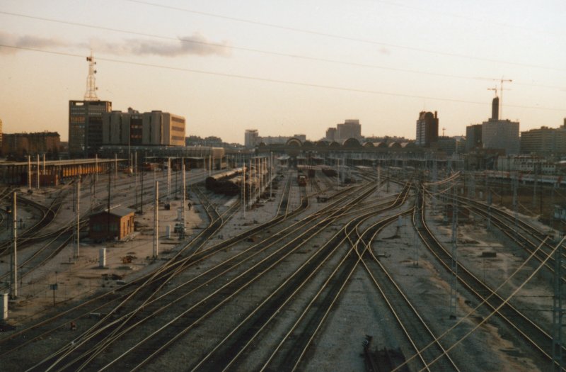 800 - 1-05 Madrid - Chamartin - Feb 92.jpg