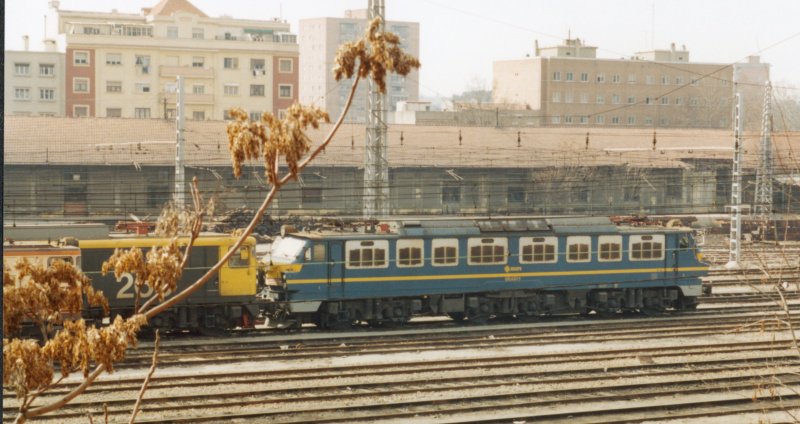 800 - 1-25 Madrid - Chamartin - Feb 92.jpg