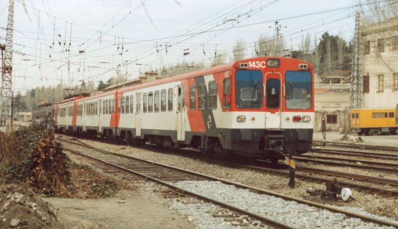 800 - 2-06 Madrid - Estacion del Norte - Feb 92.jpg