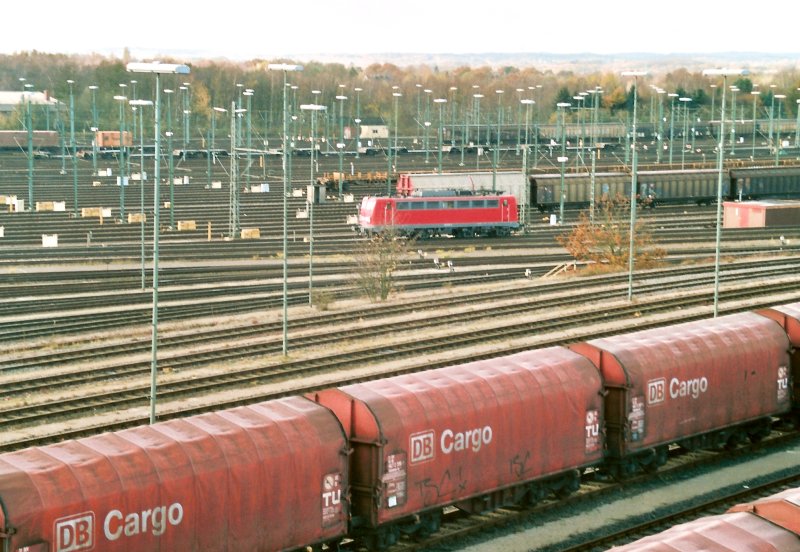 5-11-04 - 1-07 - Maschen Rbf - 30A.jpg