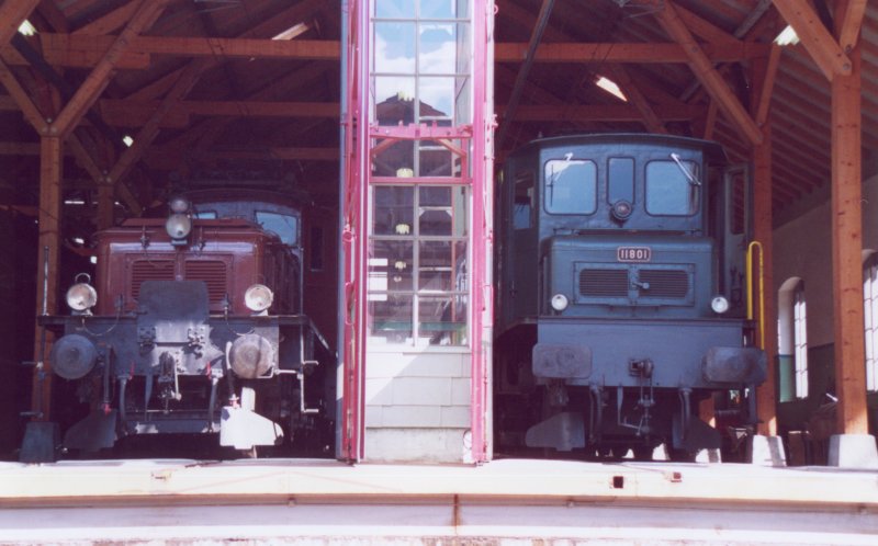 800 - 27-6-00 3-09 Erstfeld 19.jpg