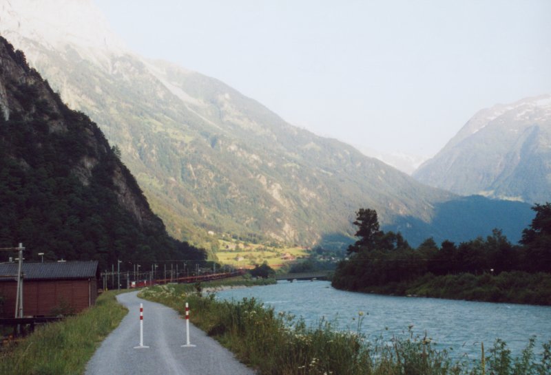 800 - 27-06-01 4-27 Erstfeld 01.jpg